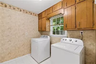 5155 Apollo Ln SW, Lilburn, GA 30047 - Photo 18
