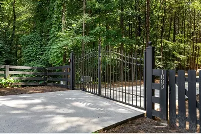 1000 Holly Street, Canton, GA 30114 - Photo 2