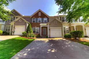 2854 Commonwealth Cir, Alpharetta, GA 30004 - Photo 2