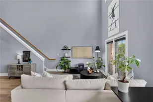 799 Hammond Dr NE, Sandy Springs, GA 30328 - Photo 10