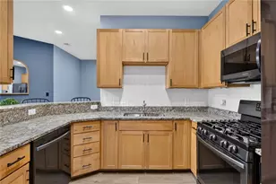 799 Hammond Dr NE, Sandy Springs, GA 30328 - Photo 6