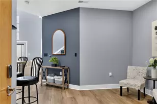 799 Hammond Dr NE, Sandy Springs, GA 30328 - Photo 2