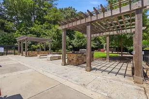 799 Hammond Dr NE, Sandy Springs, GA 30328 - Photo 44