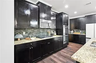 1020 Roswell Manor Cir, Roswell, GA 30076 - Photo 14