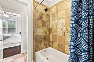 1020 Roswell Manor Cir, Roswell, GA 30076 - Photo 22