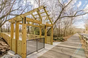 1020 Roswell Manor Cir, Roswell, GA 30076 - Photo 74