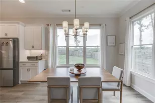 3546 Sandy Woods Ln, Stone Mountain, GA 30083 - Photo 10