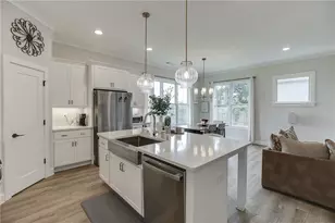 3546 Sandy Woods Ln, Stone Mountain, GA 30083 - Photo 16