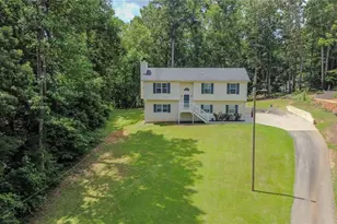 3796 Cannon Dr, Douglasville, GA 30135 - Photo 2