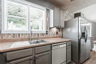 107 Riverchase Dr, Woodstock, GA 30188 - Photo 10