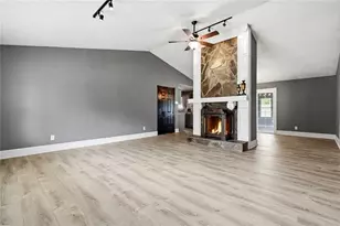 107 Riverchase Dr, Woodstock, GA 30188 - Photo 2
