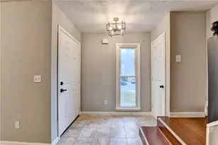 1181 Izod Ct, Lawrenceville, GA 30044 - Photo 4