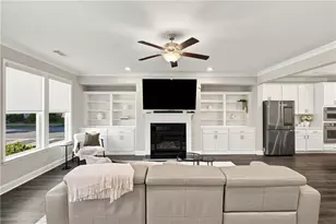 618 Finley St, Suwanee, GA 30024 - Photo 6