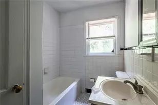 1555 Venetian Dr SW, Atlanta, GA 30311 - Photo 10