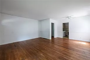 1555 Venetian Dr SW, Atlanta, GA 30311 - Photo 4