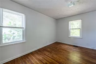 1555 Venetian Dr SW, Atlanta, GA 30311 - Photo 14