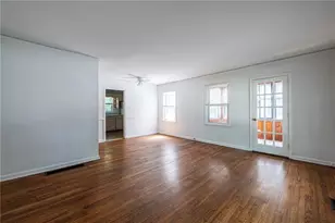1555 Venetian Dr SW, Atlanta, GA 30311 - Photo 2