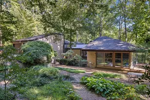 114 River Park Dr, Atlanta, GA 30328 - Photo 2