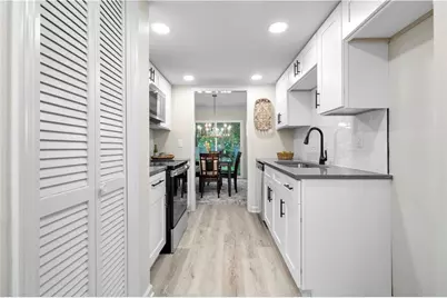 922 Cedar Creek S, Marietta, GA 30067 - Photo 10