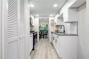 922 Cedar Creek S, Marietta, GA 30067 - Photo 10