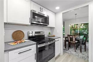 922 Cedar Creek S, Marietta, GA 30067 - Photo 14