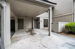 922 Cedar Creek S, Marietta, GA 30067 - Photo 4