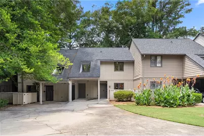 922 Cedar Creek S, Marietta, GA 30067 - Photo 2