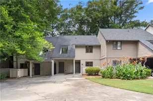 922 Cedar Creek S, Marietta, GA 30067 - Photo 2