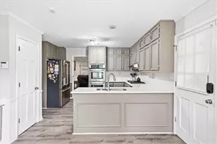 1843 Mountain Creek Dr, Stone Mountain, GA 30087 - Photo 28