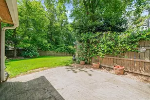 1843 Mountain Creek Dr, Stone Mountain, GA 30087 - Photo 8