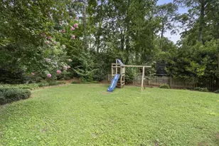 2151 Radcliffe Dr NW, Atlanta, GA 30318 - Photo 34