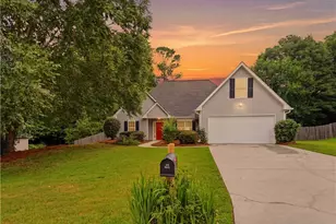 2500 Huntington Dr, Loganville, GA 30052 - Photo 14