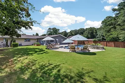 47 Rhodes Drive, Marietta, GA 30068 - Photo 32
