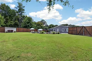 47 Rhodes Dr, Marietta, GA 30068 - Photo 36