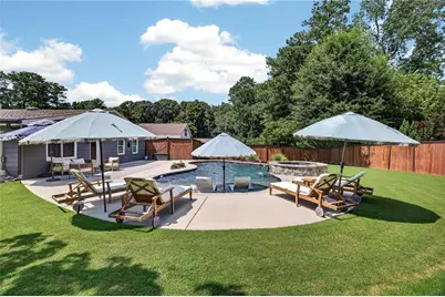 47 Rhodes Drive, Marietta, GA 30068 - Photo 30