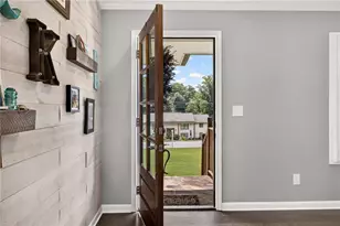 47 Rhodes Dr, Marietta, GA 30068 - Photo 6
