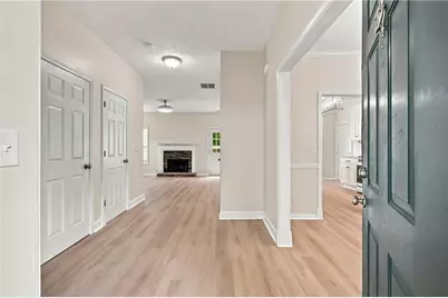 6356 Wilmington Way, Flowery Branch, GA 30542 - Photo 4
