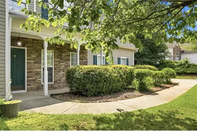 6356 Wilmington Way, Flowery Branch, GA 30542 - Photo 2