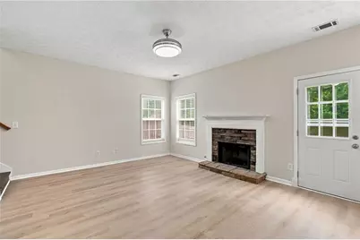 6356 Wilmington Way, Flowery Branch, GA 30542 - Photo 10