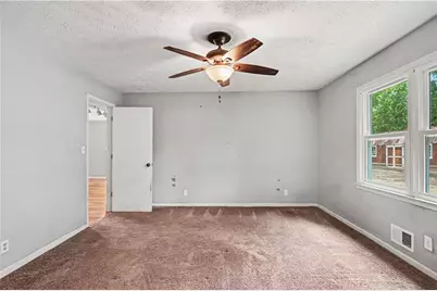 1422 Zebulon Road, Griffin, GA 30224 - Photo 16