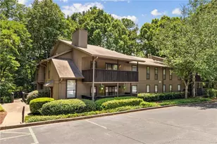 1301 Cumberland Ct, Smyrna, GA 30080 - Photo 2