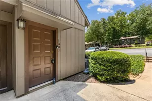 1301 Cumberland Ct, Smyrna, GA 30080 - Photo 8