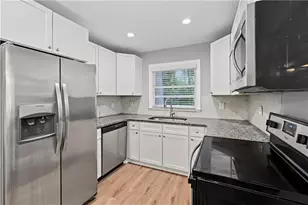 2462 Macon Dr SW, Atlanta, GA 30315 - Photo 8