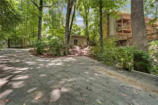 570 Idlewood Dr NW, Atlanta, GA 30327 - Photo 38