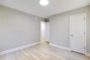 2862 Argyle Dr, Atlanta, GA 30318 - Photo 14
