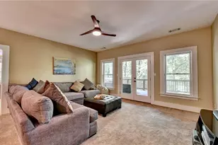 9035 Walnut Cove Ln, Gainesville, GA 30506 - Photo 14