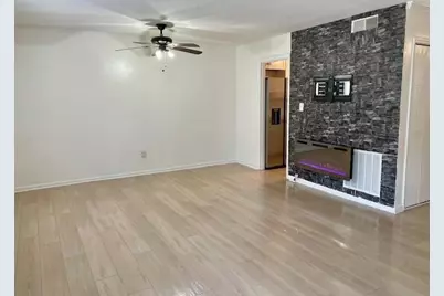 6354 Shannon Pkwy #32, Union City, GA 30291 - Photo 10