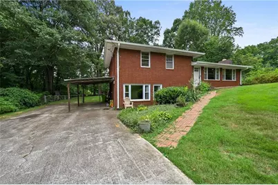 1847 Posten Lane SW, Mableton, GA 30126 - Photo 2