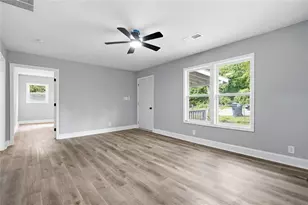 6140 Nichols Dr, Union City, GA 30291 - Photo 8
