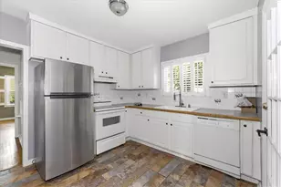 2597 Elsinore St, East Point, GA 30344 - Photo 14